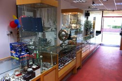 The Gold Buying Centre 07796445935 in Swindon