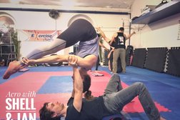 Acroyoga Bristol (beginners/improvers classes) with Shell & Jan Photo