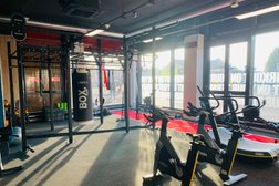 Jetts Gym 24hr Colliers Wood in London