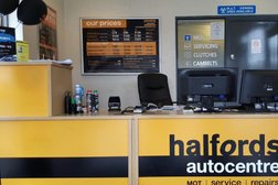 Halfords Autocentre Nottingham (Nuthall Road) Photo