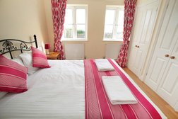 Croft Acre Holiday Cottages in Swansea