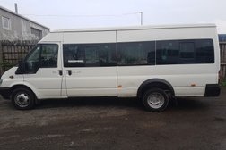 Minibus 8 in Kingston upon Hull