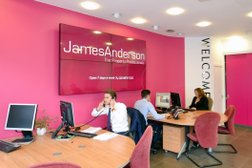 James Anderson é Barnes é Sales in London