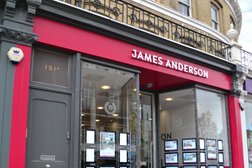James Anderson é Putney Hill in London