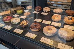 Crosstown Piccadilly - Doughnuts, Ice Cream, Cookies & Coffee in London