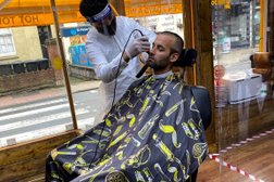 Kurdish style barber Photo